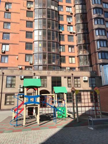 Apartment On Dolomanovskiy