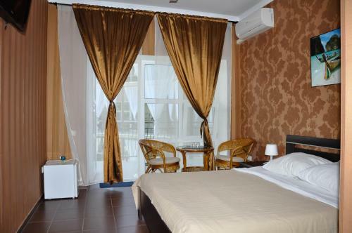 Hostal Viktoria Guest House