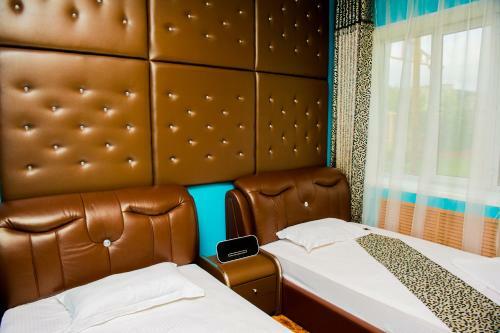 Hotel Seven