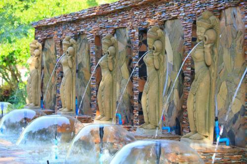 Hotel Chawalun Resort