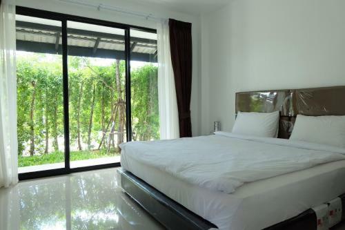 Hotel Me2 Singhamuntra Resort Kamphaengsaen