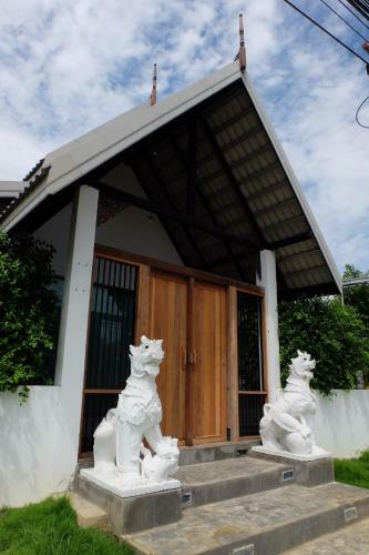 Hotel Me2 Singhamuntra Resort Kamphaengsaen