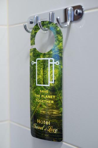 Hotel Tunnel Of Love