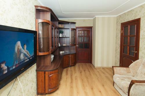 3 Room Apartment In Center 3 Floor
