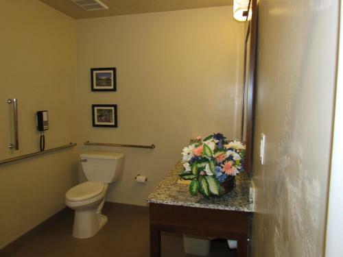 Hotel Heartland Inn And Suites