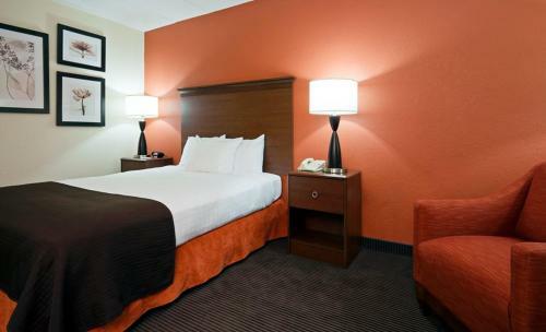 Hotel Americinn By Wyndham Mora