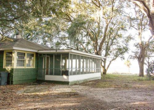 Coastal Cravings On St. Helena Island