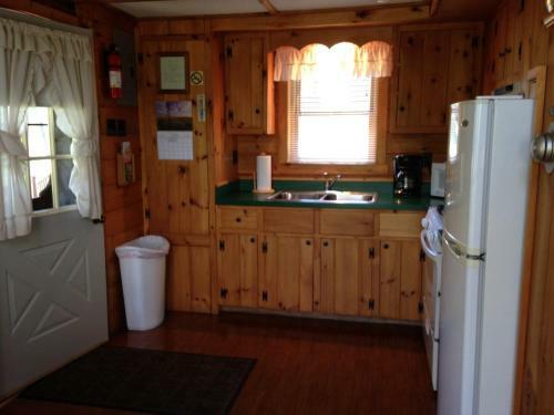 Hotel Rough Cut Lodge
