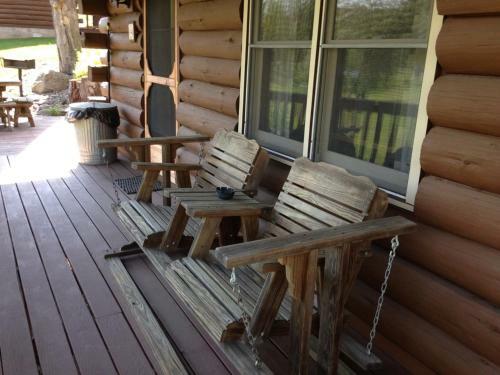 Hotel Rough Cut Lodge