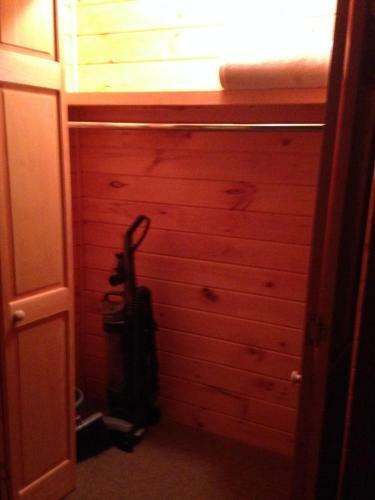 Hotel Rough Cut Lodge