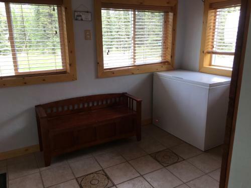 Kenai River Log Cabin