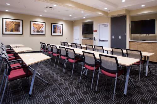Hotel Towneplace Suites By Marriott Pittsburgh Cranberry Township