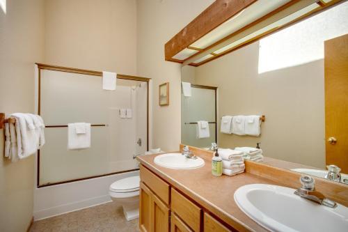 16 Quelah Condo
