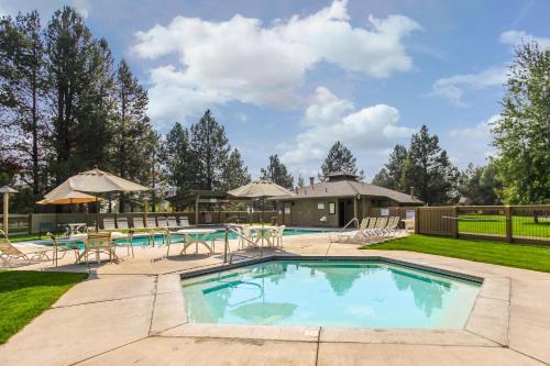 16 Quelah Condo