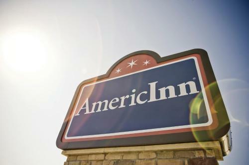 Hotel Americinn By Wyndham Delafield