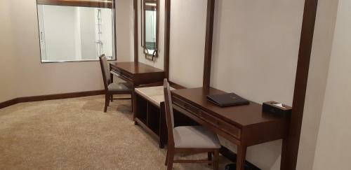 Duc Huy Grand Hotel