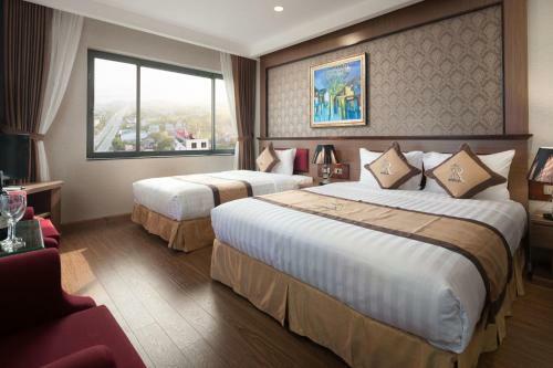 Royal Palace Hotel