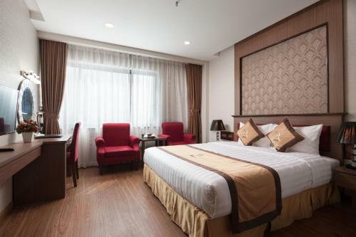 Royal Palace Hotel