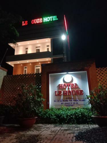 Hotel Le House