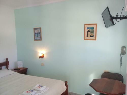 Dennisse Hotel