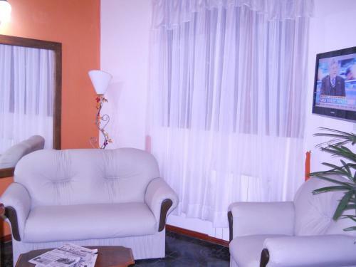 Dennisse Hotel