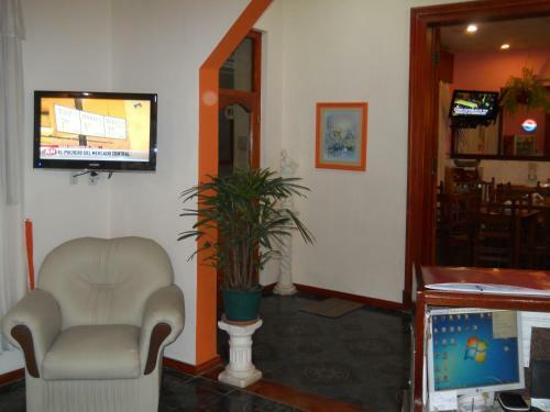 Dennisse Hotel