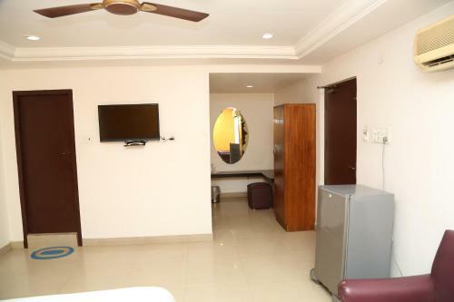 Hotel Sri Srinivasar Residency