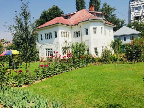 Bed & Breakfast Sukhniketan Cottage Srinagar