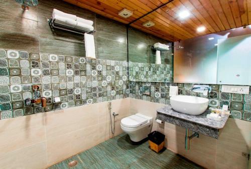Hotel The Pahadi Organic