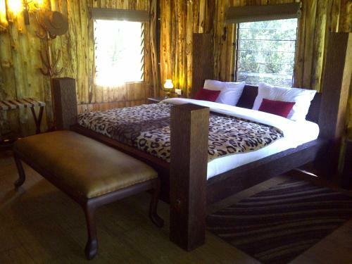 Lodge Mara River Camp