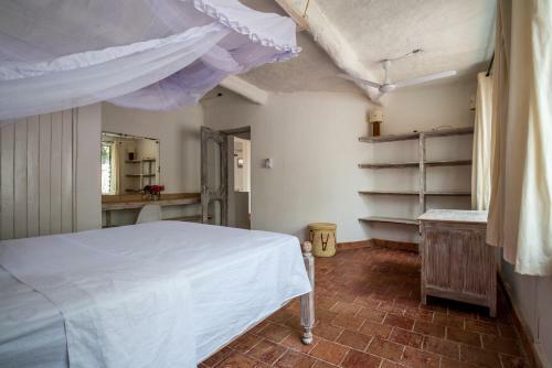 Baobab Beach House Bed And Breakfast