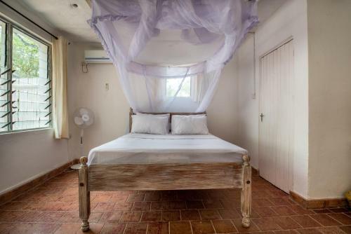 Baobab Beach House Bed And Breakfast