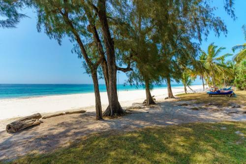 Baobab Beach House Bed And Breakfast