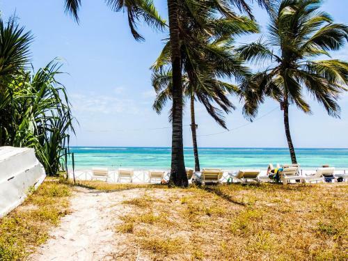 Baobab Beach House Bed And Breakfast
