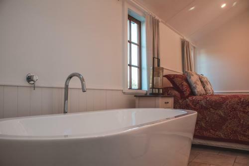 Hostal Woodside Orchard