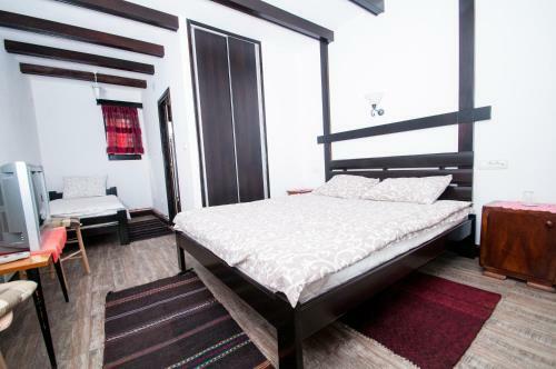 Hostal Traditional Serbian Guest House Eric
