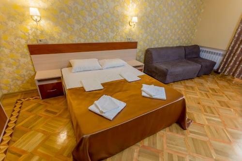 Hostal Guest House Ug-otel