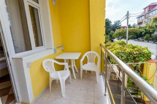 Hostal Guest House Ug-otel