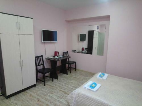Hostal Lux Guesthouse