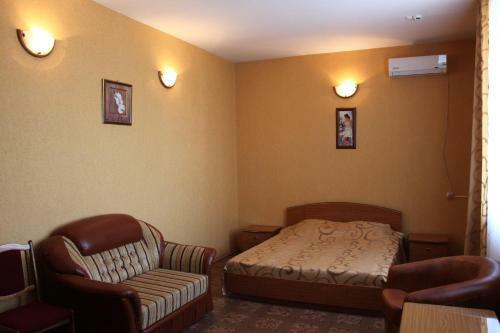 Onako Hotel