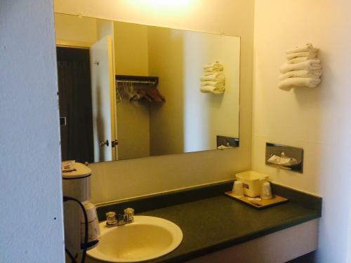 Motel Budget Host Platte Valley Inn