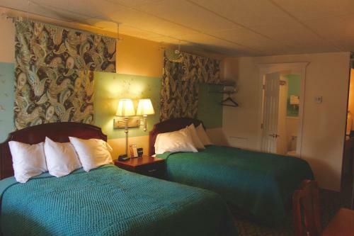 Plaza Motor Motel