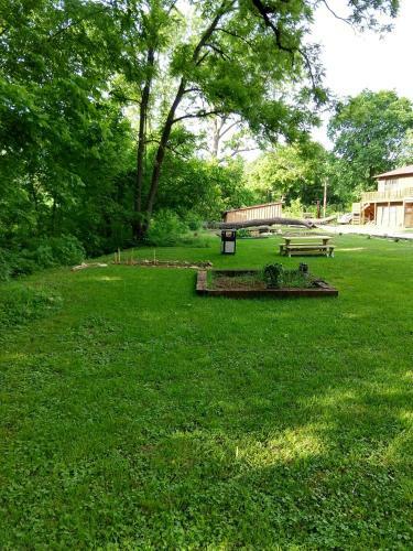 Bed & Breakfast The Sugar Creek Retreat