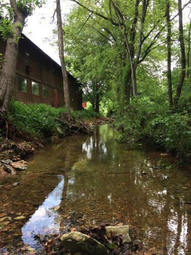 Bed & Breakfast The Sugar Creek Retreat