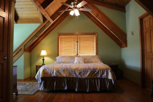 Ma Cook Lodge - Sharps Chapel