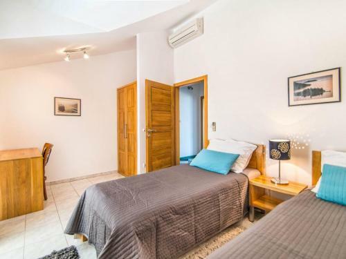 Magnificent Villa In Supetar With Swimming Pool