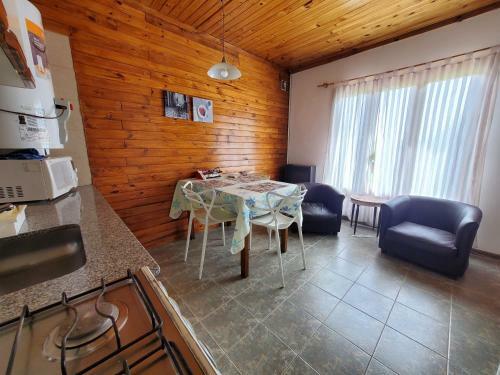 Lodge Caba�as Normana Inn