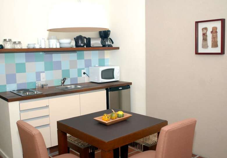 Hotel Tayka Suites