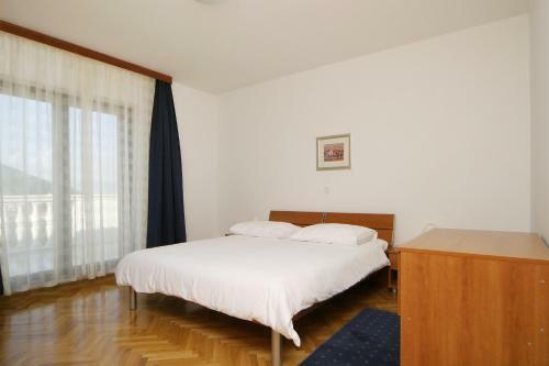 Apartments Pucisca