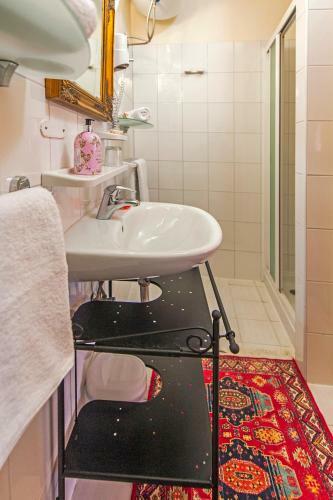 Hostal Residence La Carera